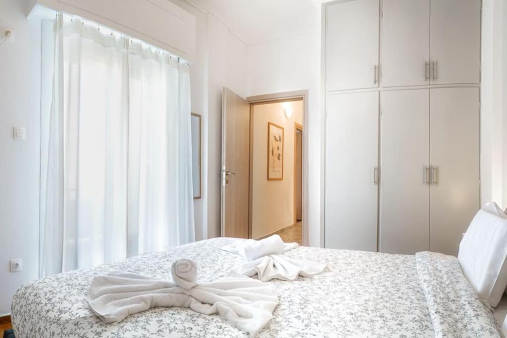 4 Family And Friends - Acropolis View Apartment Athens Ngoại thất bức ảnh